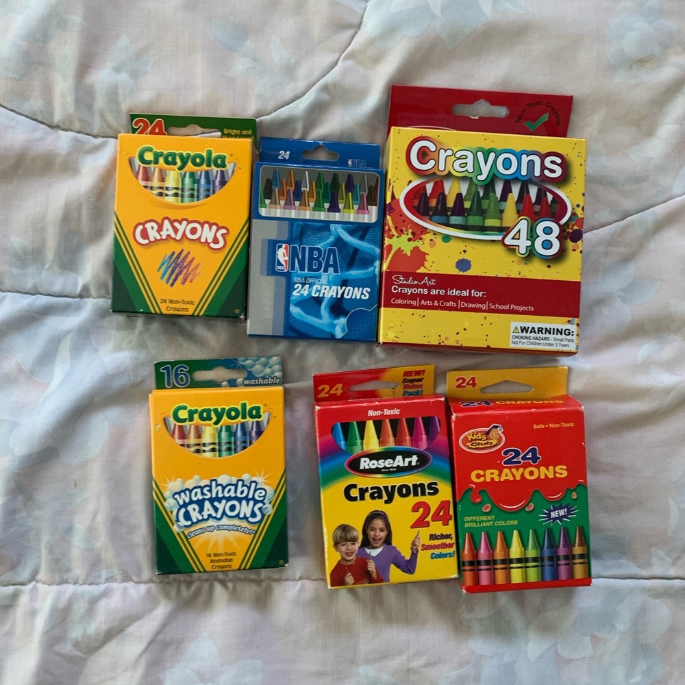 CRAYONS - 160 total  brand new in unopened packages